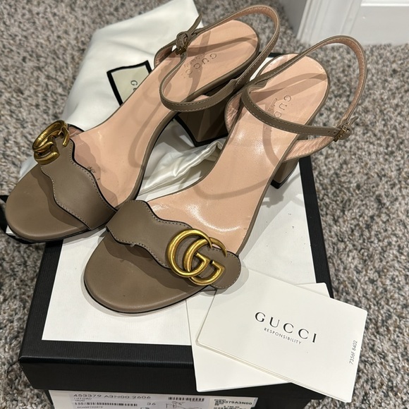 Gucci Leather Mid Heel Sandal - Picture 3 of 7